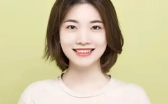 你个傻B英语怎么说